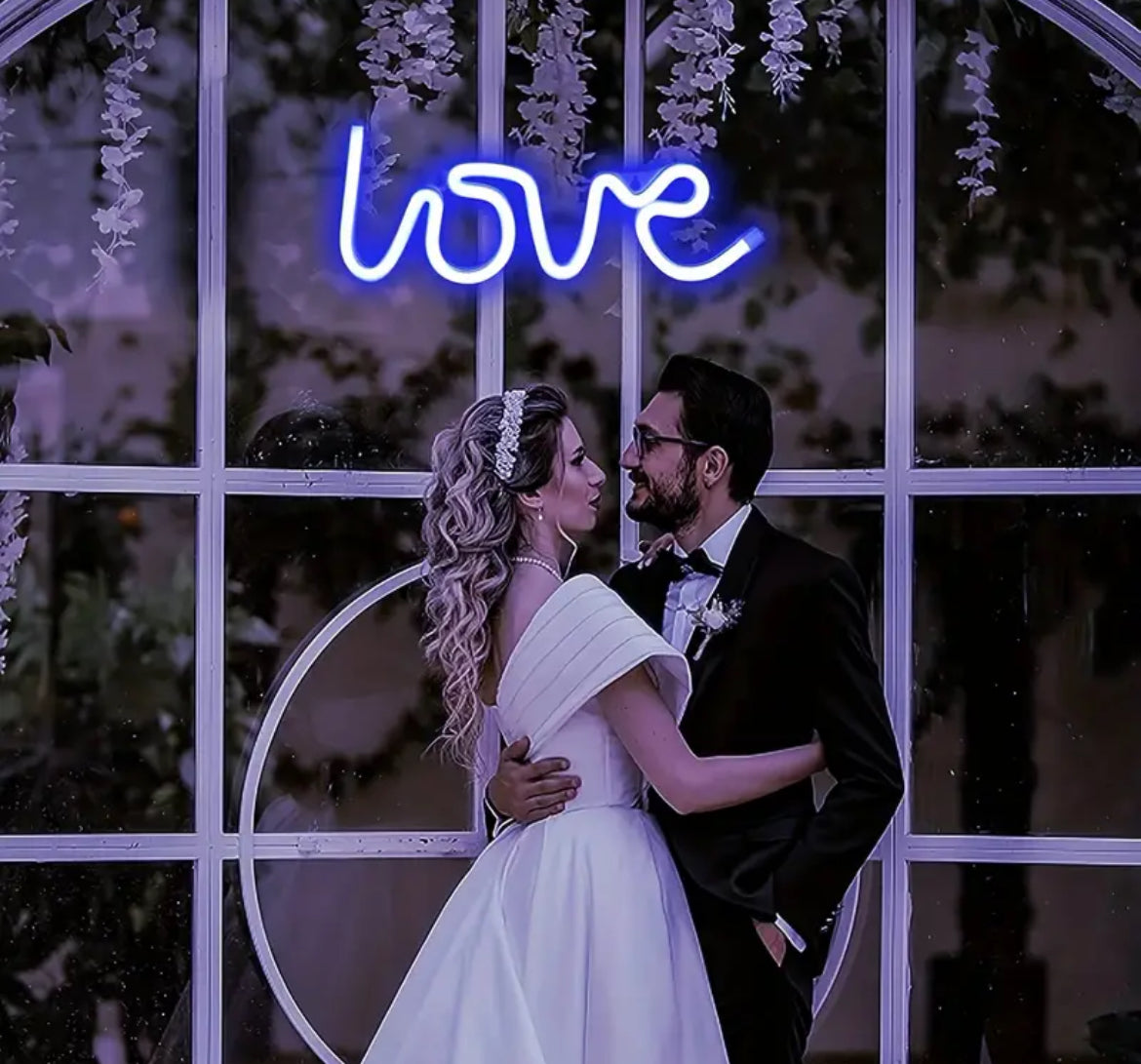 LOVE NEON LED - Artoys Designer