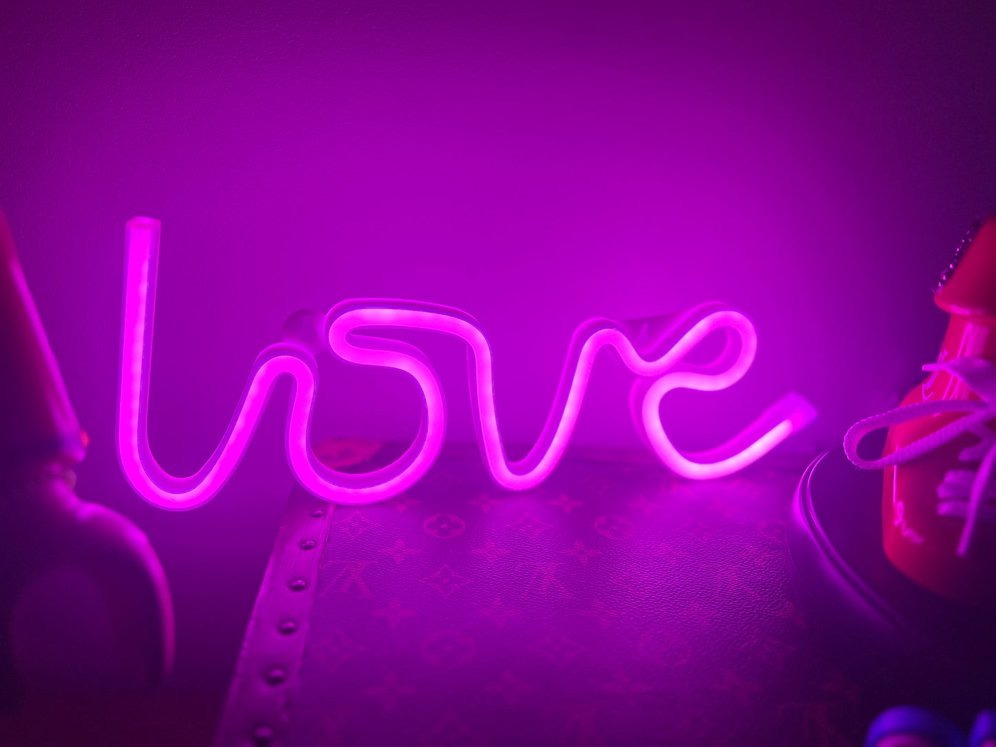LOVE NEON LED - Artoys Designer