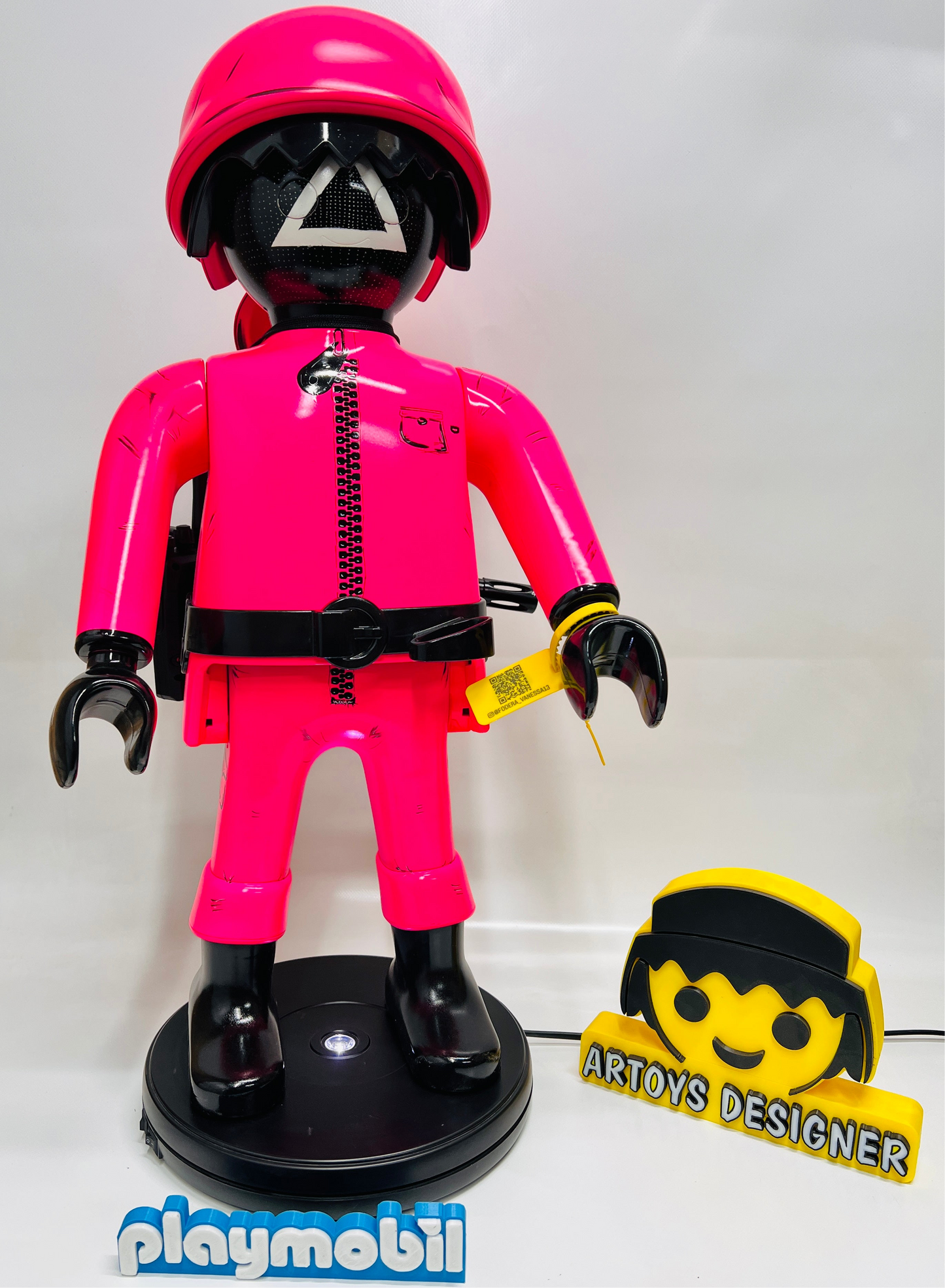 PLAYMOBIL XXL - SQUID GAME SOLDAT TRIANGLE