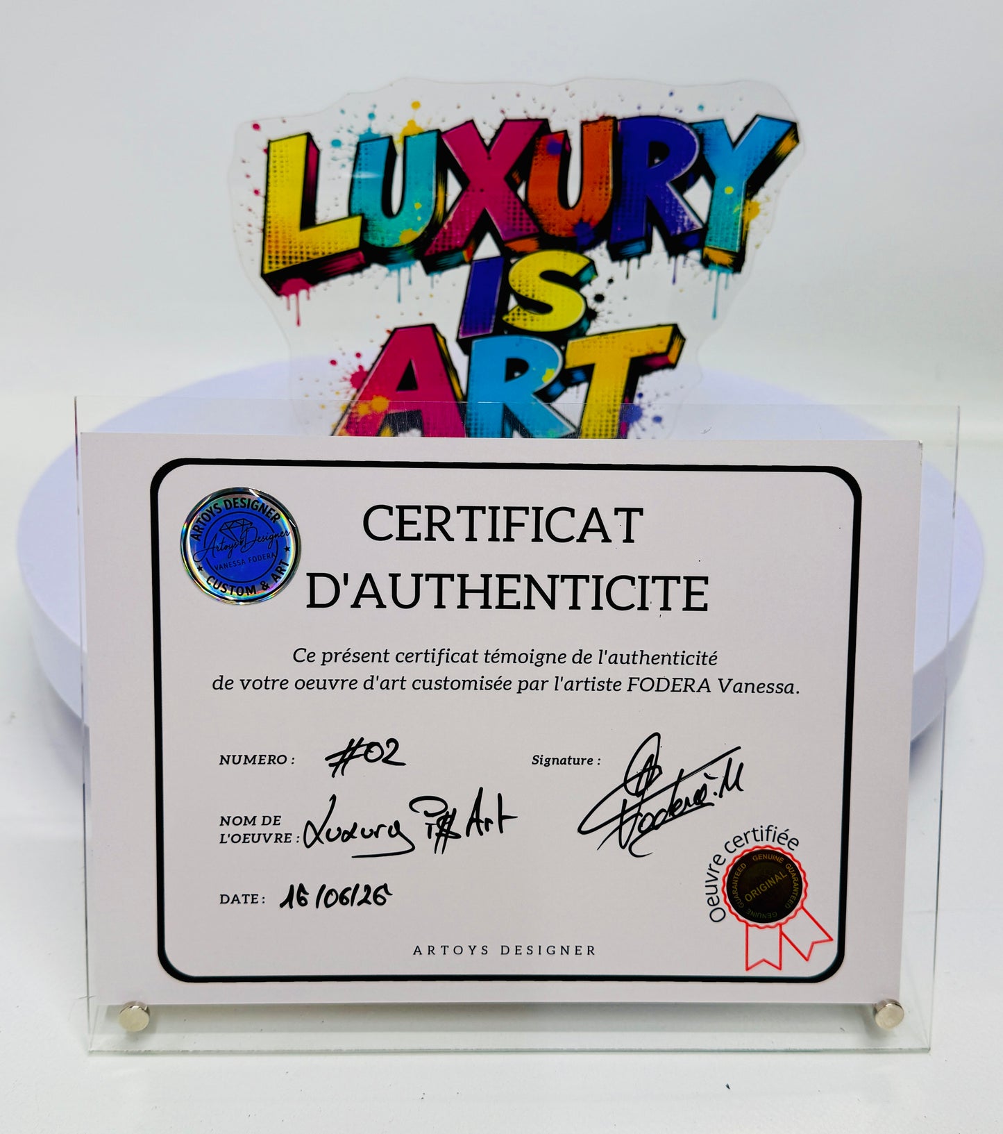 Sculpture LUXURY IS ART