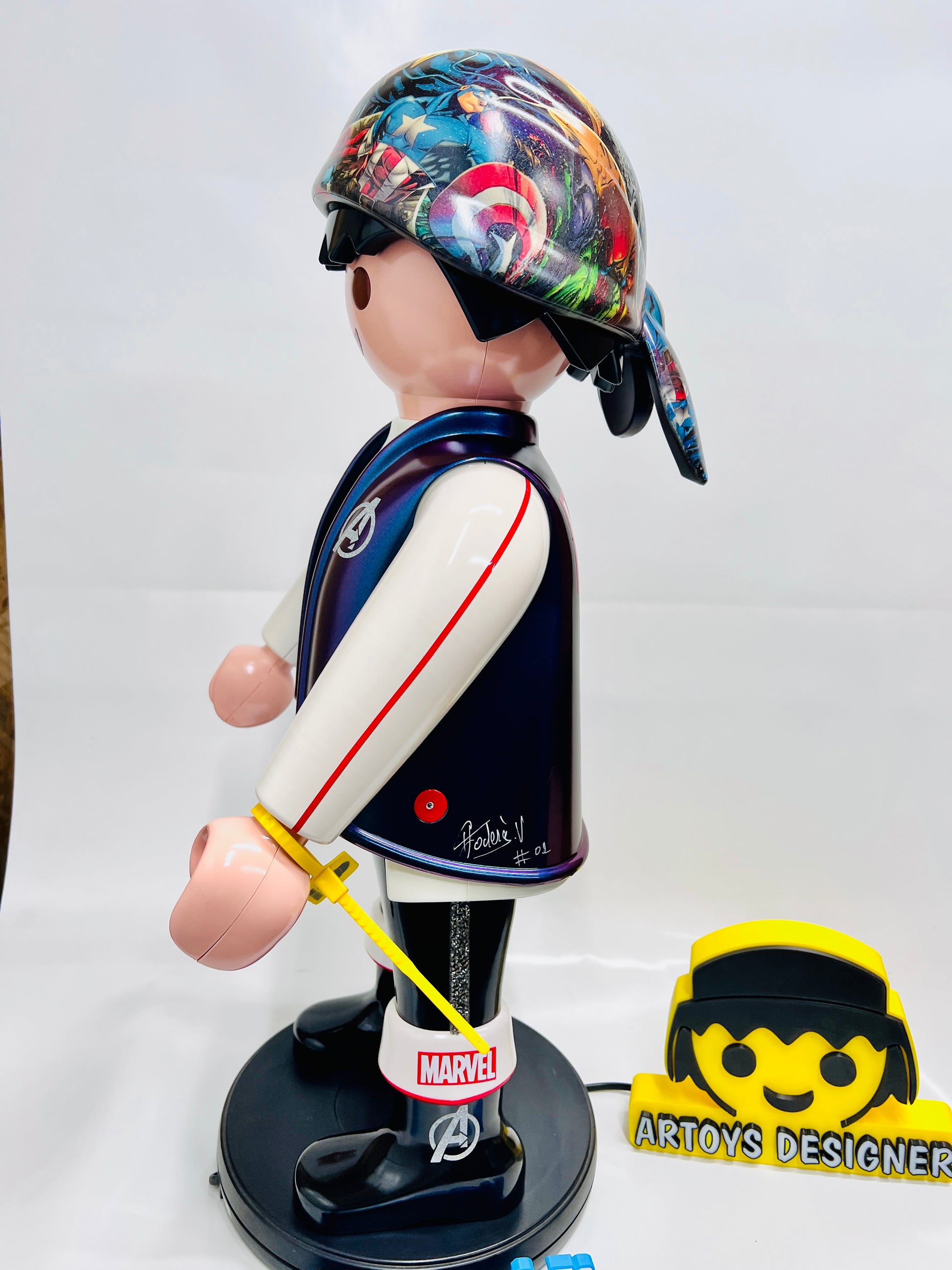 PLAYMOBIL XXL custom SUPER HEROES – Artoysdesigner Vanessa FODERA