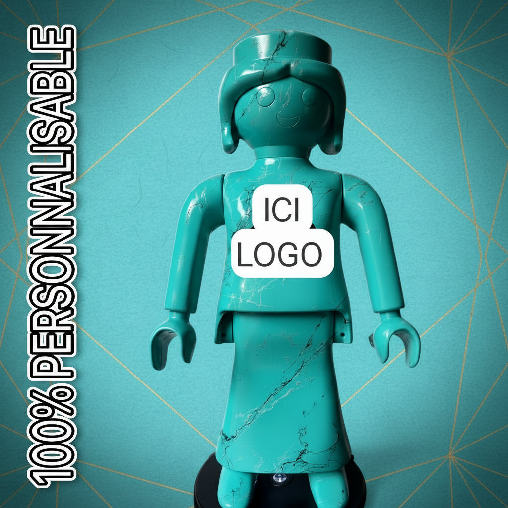 Concevez votre sculpture Playmobil XXL personnalisée

Création artistique personnalisée réalisée à partir d’un personnage Playmobil® XXL transformé à la main par l’artiste française Vanessa FODERA – ARTOYS DESIGNER dans un univers mêlant Pop Art, Street Art et design contemporain.

Personnalisez votre sculpture selon votre métier, votre passion, votre entreprise, votre univers ou vos envies grâce à de nombreuses options : couleurs, projections artistiques, logo, texte, accessoires, éléments imprimés en 3D, 